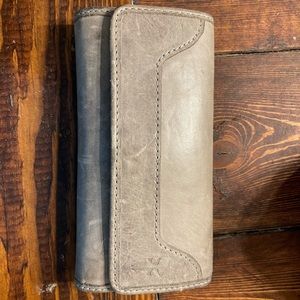 Frye Leather Melissa Wallet Ice